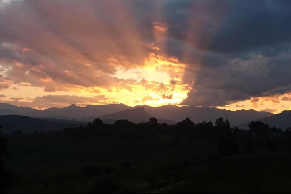 The Underberg Cottage Esterno foto